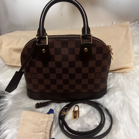 Louis Vuitton Brown Checkered Women's Bag - Picture 5 of 5